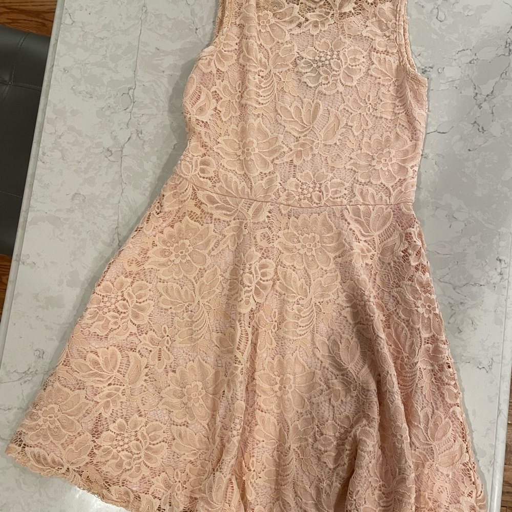 Aqua Girls size XL peach lace dress